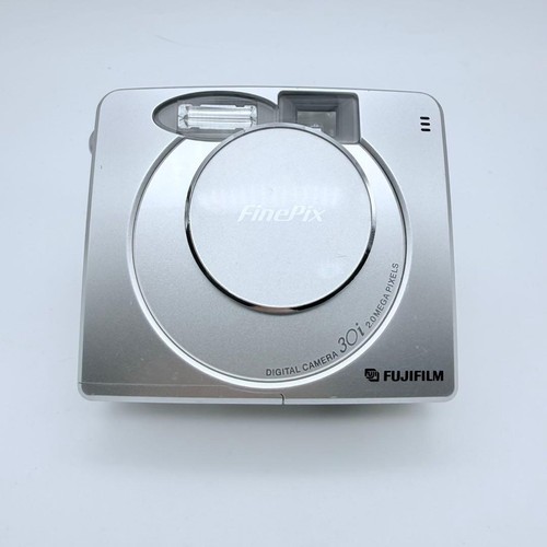Fotocamera digitale compatta