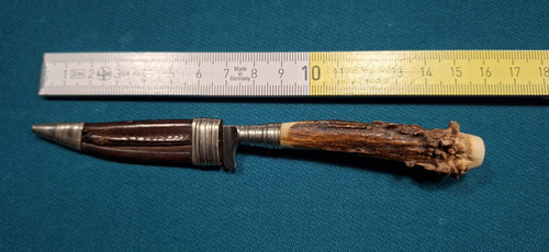 Antico piccolo coltello - antico, e