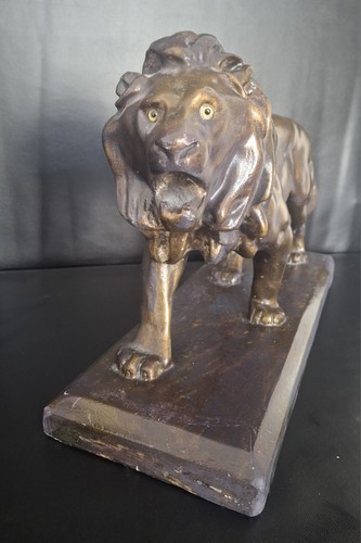 Scultura antica statua leone