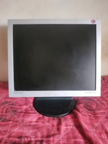Monitor samsung - 17",