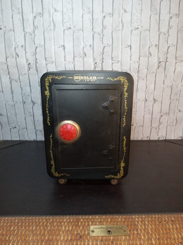 Cassaforte giocattolo vintage