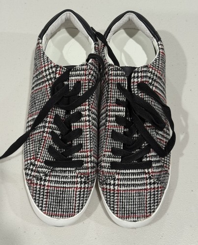 Scarpe sneakers stringate