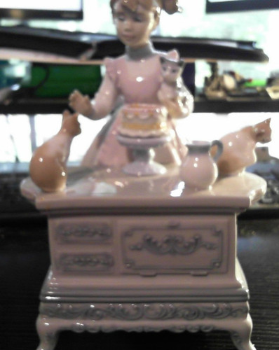 Lladro 6134 birthday party - 6134,