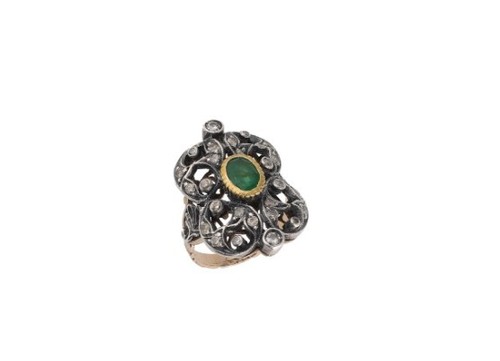 Anello antico con diamanti - , e