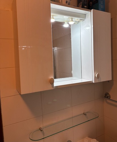 Mobile bagno con - mobile, specchiera