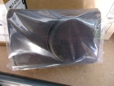 ETUI EN CUIR VERITABLE MARQUE