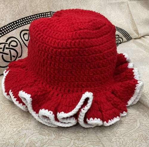 Uncinetto ruffle cappello a - ruffle:,