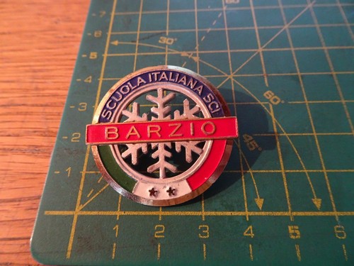 Vecchio pin spilla distintivo - pin,