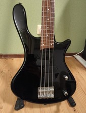Washburn T12 Taurus basso