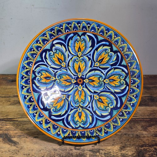 Piatto maiolica deruta - deruta, italia