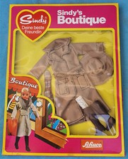 SINDY BOUTIQUE BAMBOLA VINTAGE VESTITI DOLL OUTFIT CLOTHES SCHUCO 1970 BOX RARE