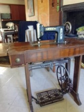 MACCHINA DA CUCIRE NECCHI ANTICA , Anni '20, Funzionante