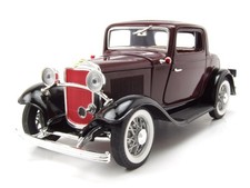 Modellino auto Ford 3-Window Coupe 1932 viola scuro nero 1:18 Lucky Die Cast