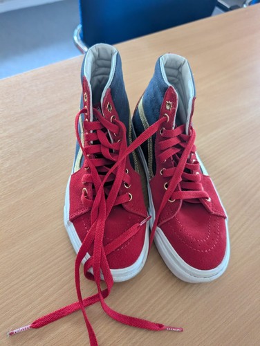 Vans captain marvel - captain,