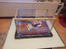 Teca - espositore modellini 1:18 con led colorati