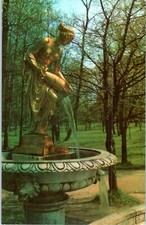 Fontana Del Panchina Di Marmo