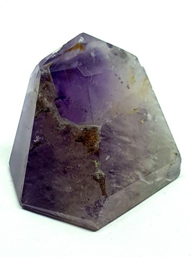 Pietra preziosa viola