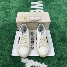Golden goose - golden,