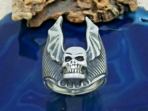 Anello con teschio alato - alato, in