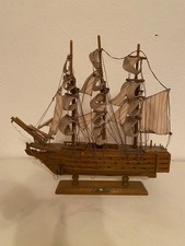 Modellino vintage etnico in