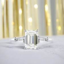 Anello in oro bianco 18 carati