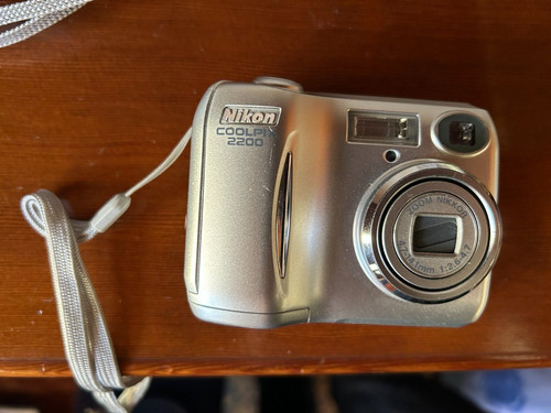 Nikon digital camera coolpix - nikon,