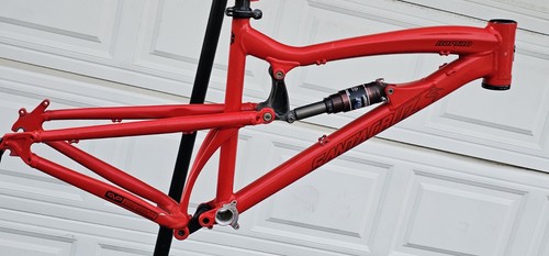 Santa cruz nomad medium red - nomad, 2