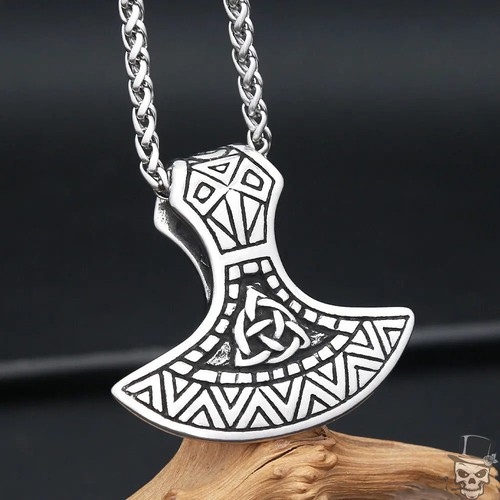 Collana con ciondolo ascia