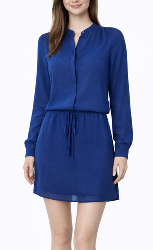 Abito camicia blu minimalista