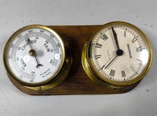 Set Di Barometro E Orologio