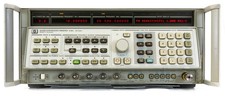 Agilent Keysight 8340B Generatore di segnale RF sweep 10 MHz 26,5 GHz
