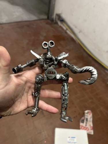 Smilzo scultura - smilzo, –