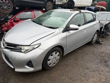 TOYOTA AURIS VVTI DESIGN SPEC