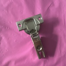 Cerniera per armadio Blum