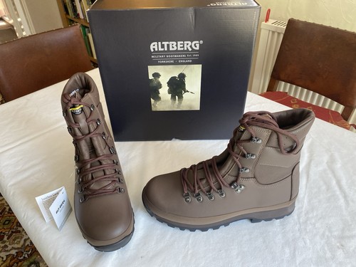 British army altberg defender - army,