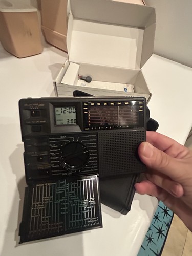 Vintage grundig traveller - grundig,