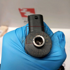 iniettore per VOLVO XC90 2.4 D5 AWD SUV 2000-2007 8c2620 8603570