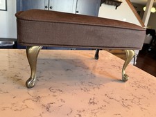 Sgabello poggiapiedi imbottito