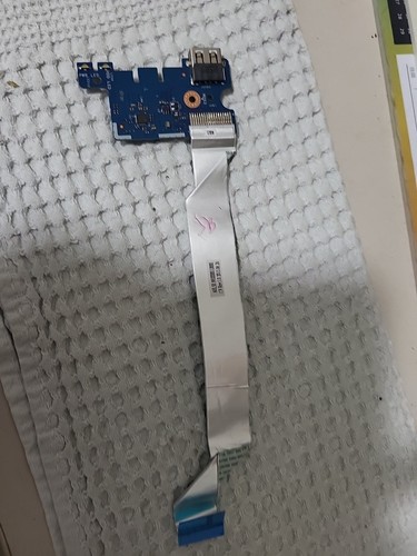 Tre 71025 usb slot - hp, hq