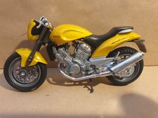 Modellino Moto Maisto Guzzi V10 Centauro 1/18