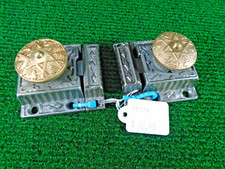 PAIR of '6 POINT STAR' CABINET LATCHES w/ TURN KNOBS & MATCHING KEEPERS  (20724)