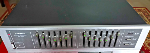 Equalizzatore grafico stereo
