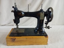MACCHINA DA CUCIRE Antica