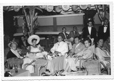 Riccione (Rimini). Al Dancing Savioli (1953).