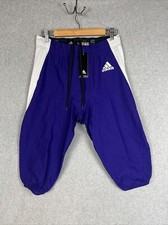 Nuovi pantaloni da calcio