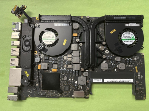 Apple macbook pro - 🟥apple,