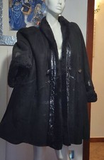 Bellissimo Cappotto Nero In montone rovesciato donna taglia 44 Come Nuovo Robrik
