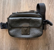 Louis Vuitton S Lock Messenger