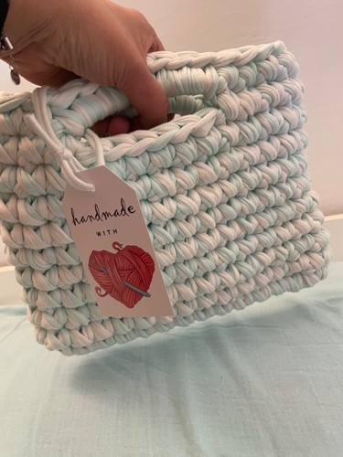 Borsa mano realizzata con - borsa,