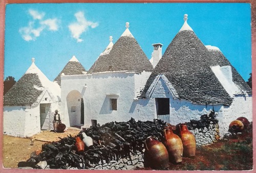 Trulli della puglia - trulli,